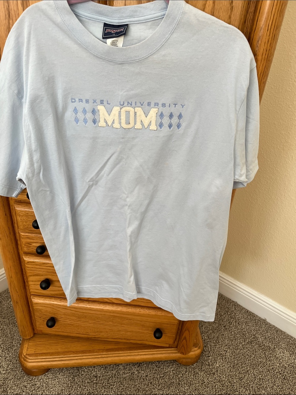 Jansport Light Blue Drexel University “MOM" Graphic Tee - Picture 2 of 6